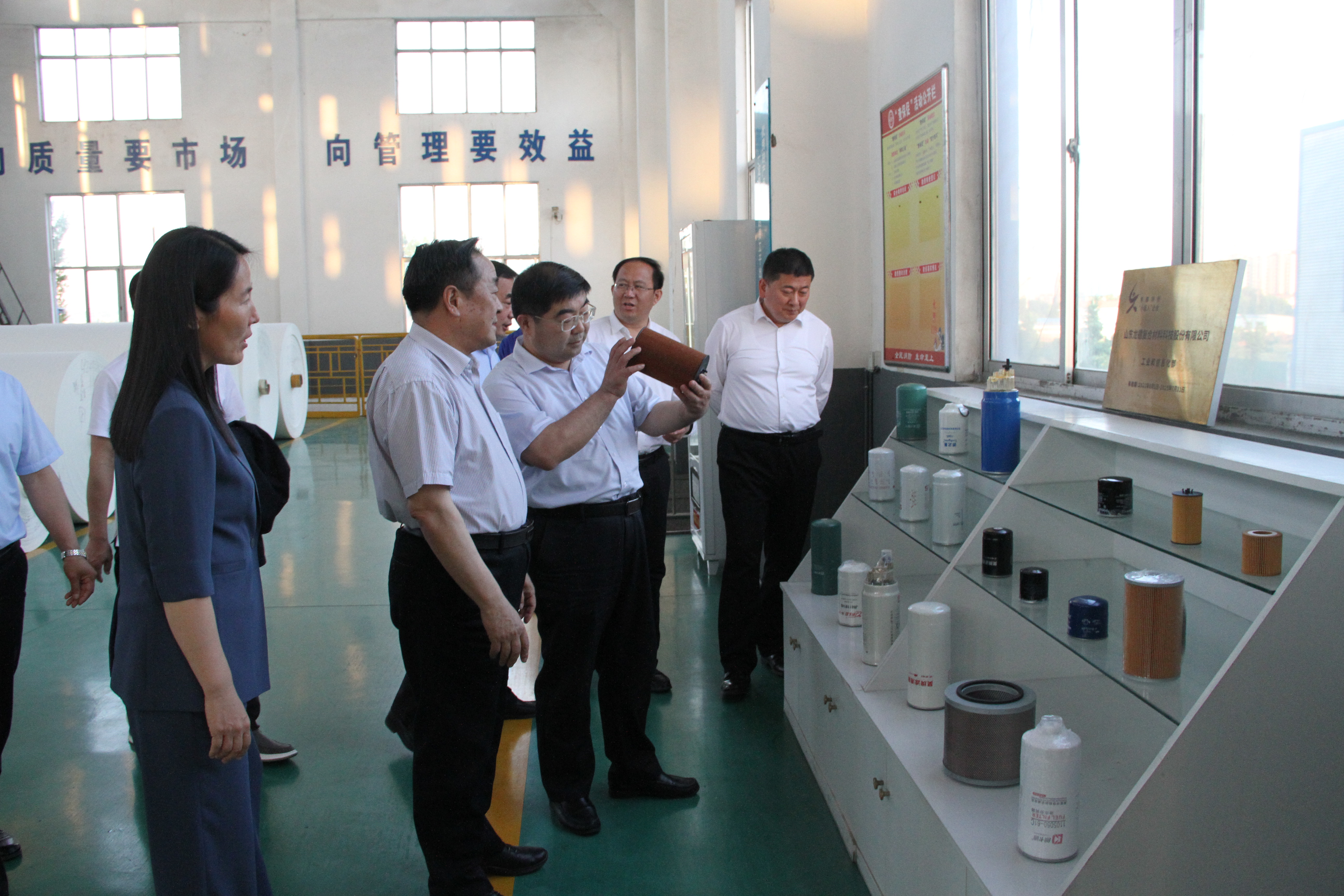 入企送服务 用情促发展.jpg 入企送服务 用情促发展.jpg